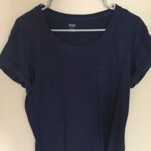 a.n.a. T-Shirt with rolled sleeves